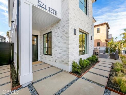 521 12th , Huntington Beach, CA
