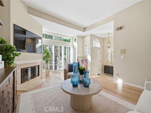 19281  Meadowood  , Huntington Beach, CA