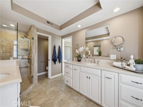 19281  Meadowood  , Huntington Beach, CA