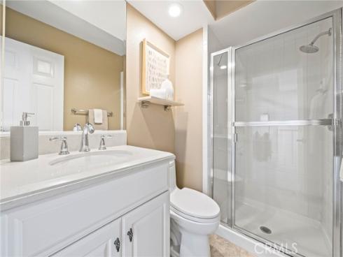 19281  Meadowood  , Huntington Beach, CA