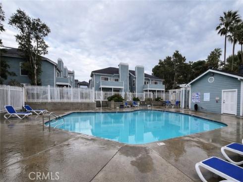 16960  Algonquin  3-204 , Huntington Beach, CA