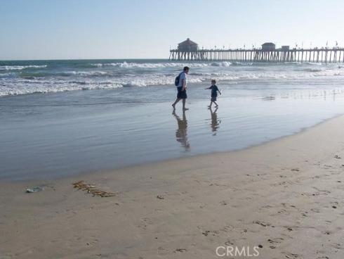 16960  Algonquin  3-204 , Huntington Beach, CA