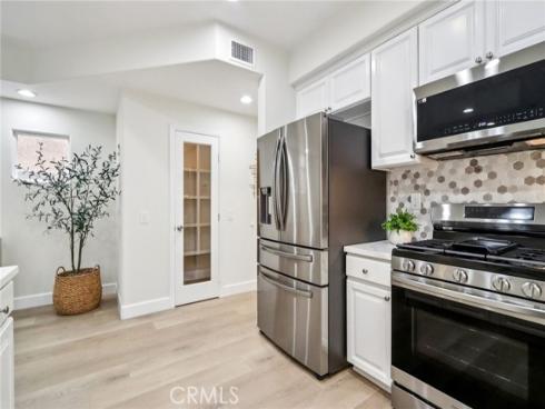 526 12th , Huntington Beach, CA