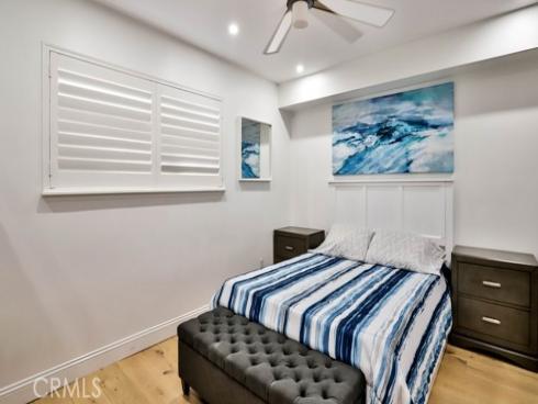 218 16th B Street, Huntington Beach, CA