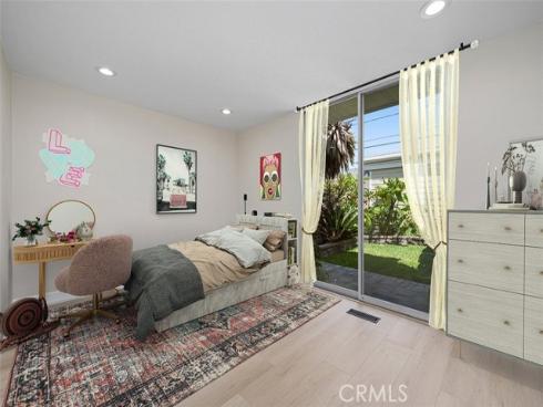 1824 Park Street, Huntington Beach, CA