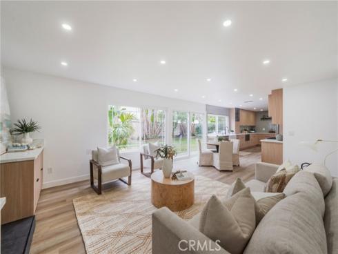 9562 Rockpoint , Huntington Beach, CA