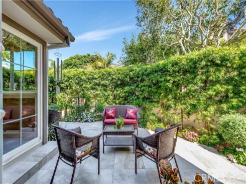 19362  Maidstone   Lane, Huntington Beach, CA