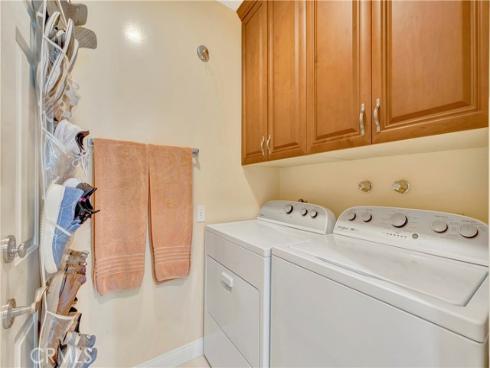 19362  Maidstone   Lane, Huntington Beach, CA