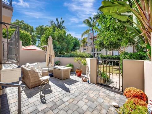 19305  Champion   Lane, Huntington Beach, CA