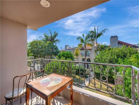 19305  Champion   Lane, Huntington Beach, CA