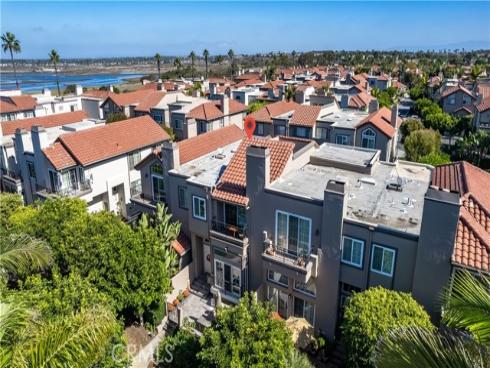 19305  Champion   Lane, Huntington Beach, CA