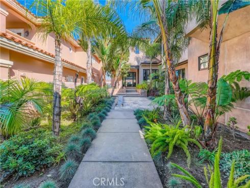 16462 Malden Circle, Huntington Beach, CA