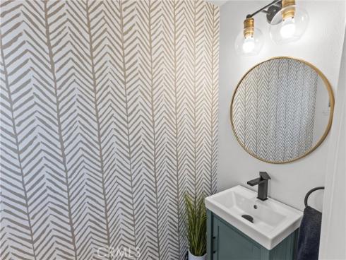 9848 Argyle Drive, Huntington Beach, CA