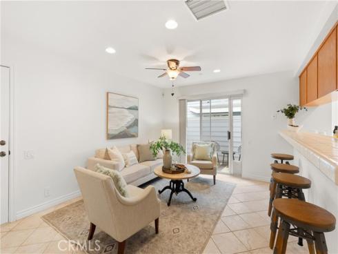 19126  Queensport  A  Lane, Huntington Beach, CA