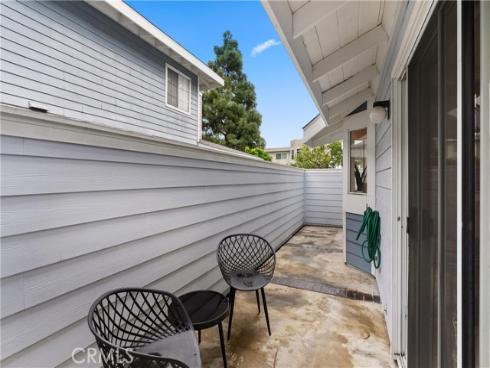 19126  Queensport  A  Lane, Huntington Beach, CA