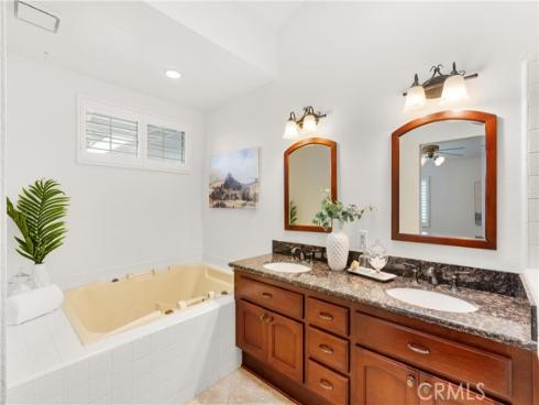 19126  Queensport  A  Lane, Huntington Beach, CA