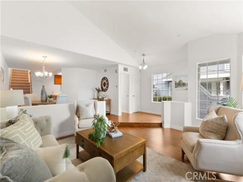 19126  Queensport  A  Lane, Huntington Beach, CA