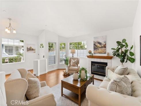 19126  Queensport  A  Lane, Huntington Beach, CA