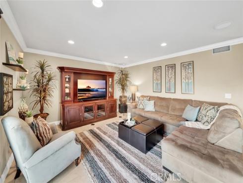 21382  Lemontree  , Huntington Beach, CA