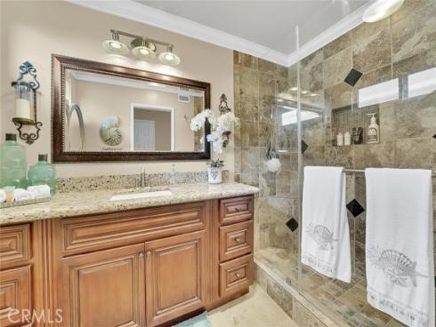 21382  Lemontree  , Huntington Beach, CA