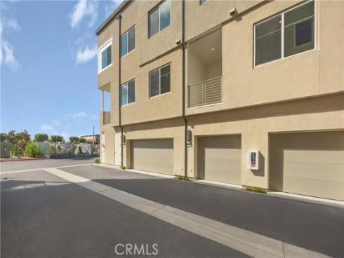 7231  Alchemy   Circle, Huntington Beach, CA