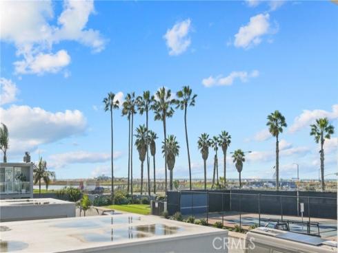 3954 Aladdin Drive, Huntington Beach, CA