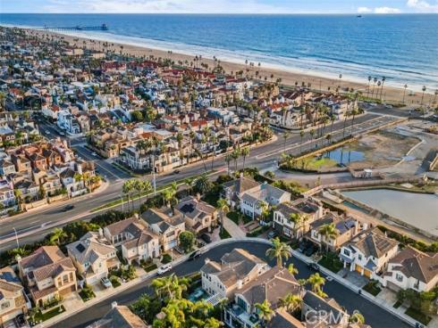 6655  Beachview  , Huntington Beach, CA