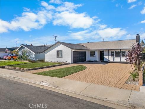 17391  Meer   Circle, Huntington Beach, CA