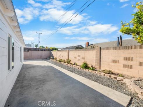 17391  Meer   Circle, Huntington Beach, CA