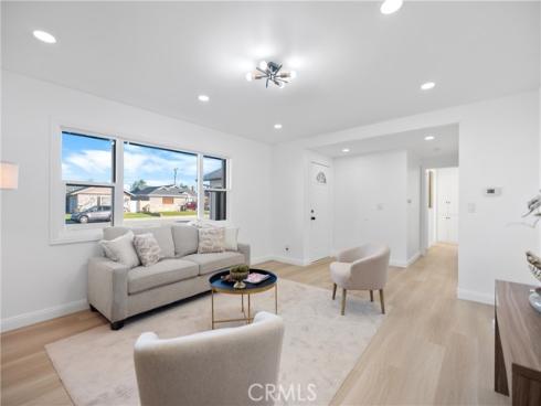 17391  Meer   Circle, Huntington Beach, CA