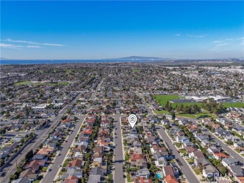 6781  Defiance  , Huntington Beach, CA