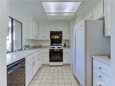 8566  Sierra  911-D , Huntington Beach, CA