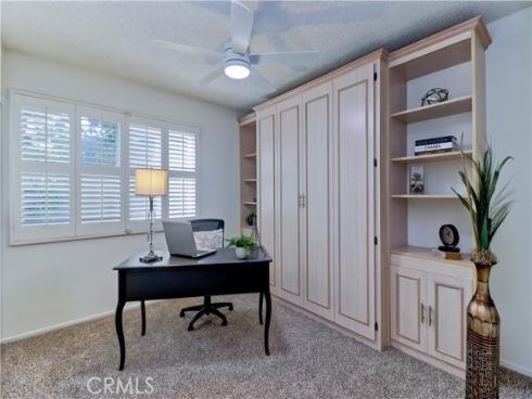 8566  Sierra  911-D , Huntington Beach, CA