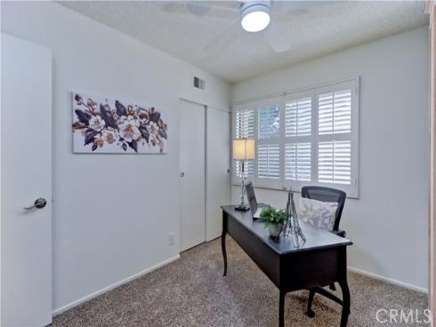 8566  Sierra  911-D , Huntington Beach, CA