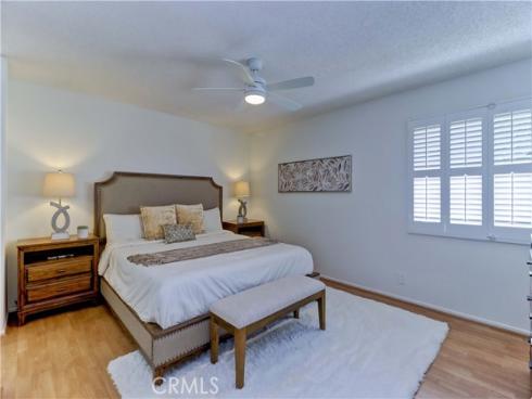 8566  Sierra  911-D , Huntington Beach, CA