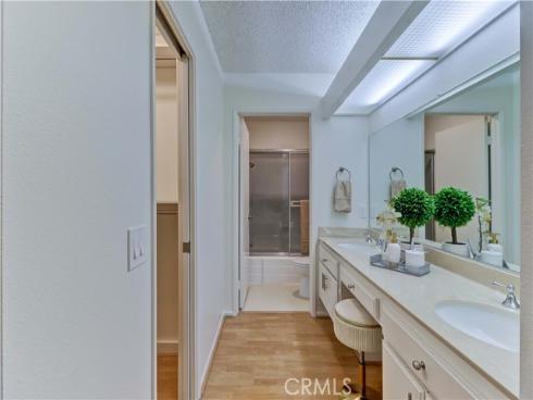 8566  Sierra  911-D , Huntington Beach, CA