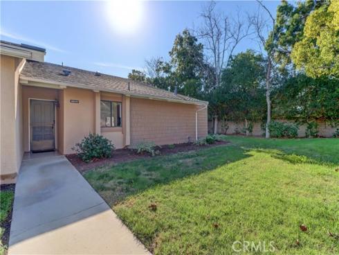 8566  Sierra  911-D , Huntington Beach, CA