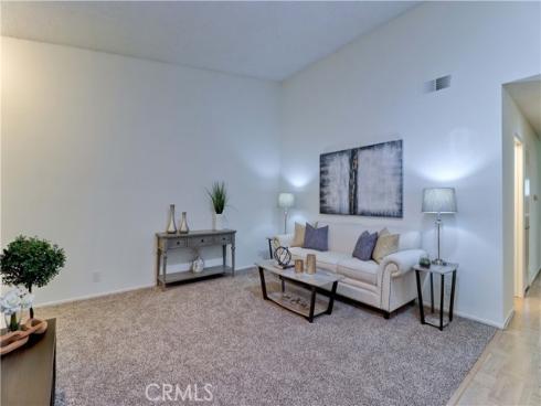 8566  Sierra  911-D , Huntington Beach, CA