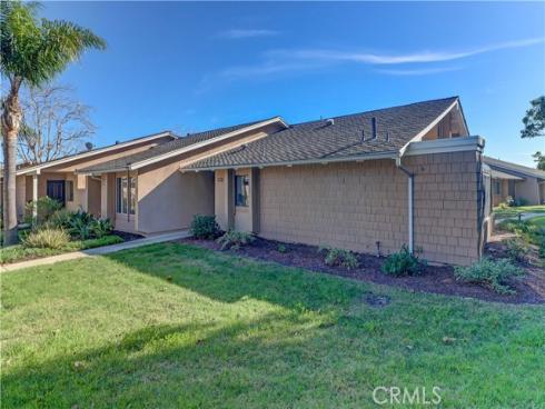 8566  Sierra  911-D , Huntington Beach, CA