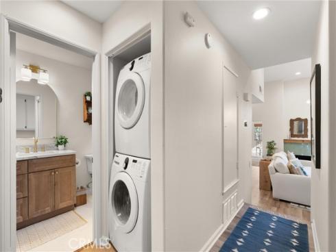 20212  Sealargo  203  Lane, Huntington Beach, CA