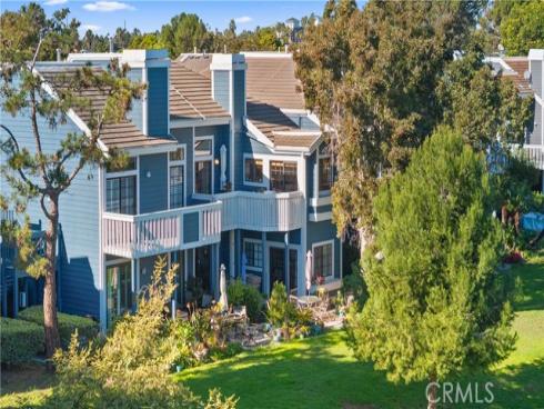 20212  Sealargo  203  Lane, Huntington Beach, CA