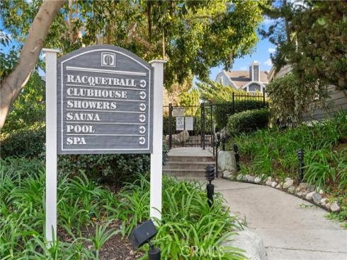 20212  Sealargo  203  Lane, Huntington Beach, CA