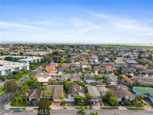 4232 Pierson Drive, Huntington Beach, CA