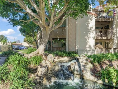 4852  Cabana  102  Drive, Huntington Beach, CA