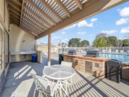 4852  Cabana  102  Drive, Huntington Beach, CA