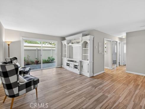 8777  Coral Springs  8C  Court, Huntington Beach, CA