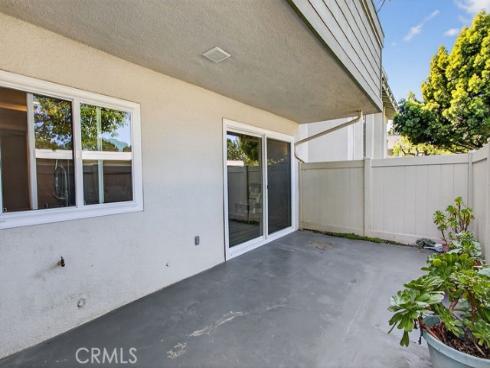 8777  Coral Springs  8C  Court, Huntington Beach, CA