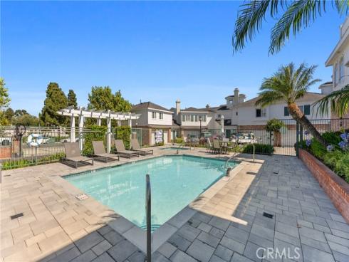 18723 Chapel Lane , Huntington Beach, CA