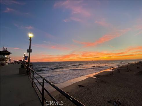 18723 Chapel Lane , Huntington Beach, CA