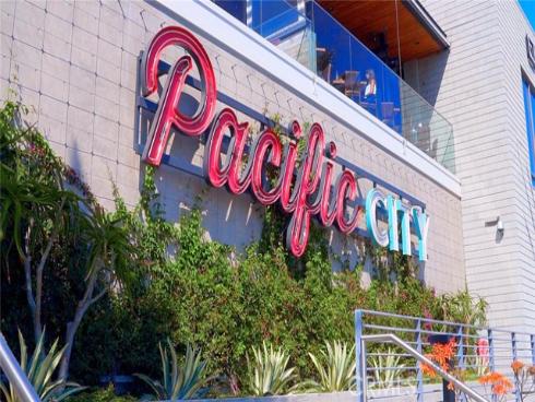 18723 Chapel Lane , Huntington Beach, CA